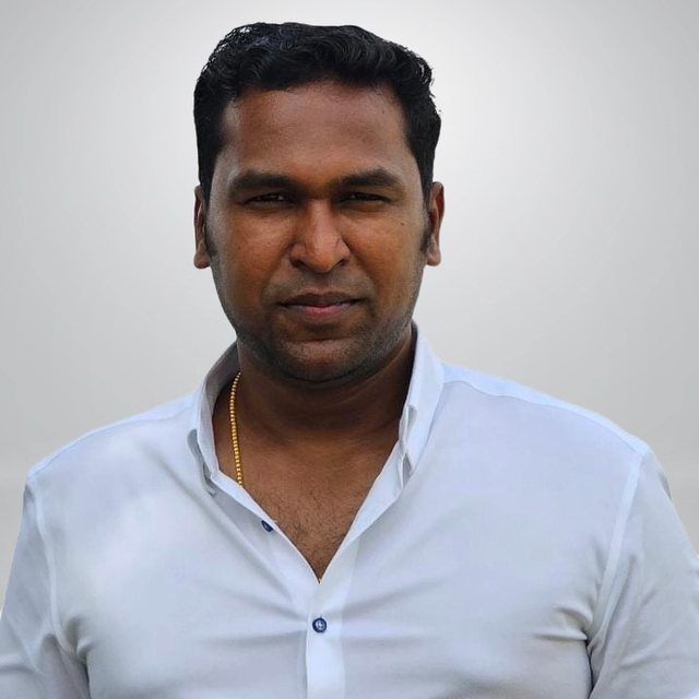 Vinoth K., Executive, Operations (Sites)