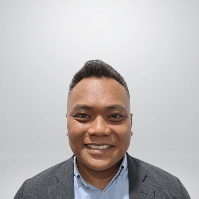 Zhaffry N., Manager, Operations
